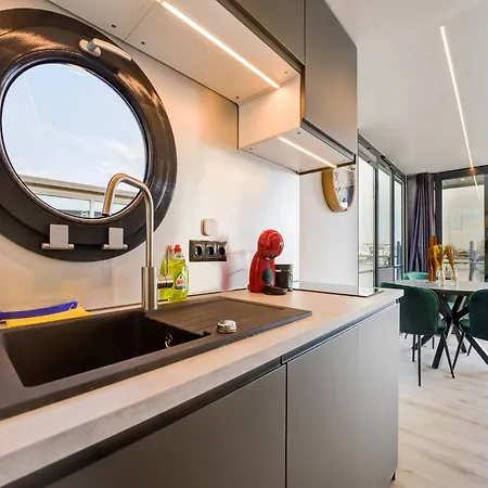 Botel Beautiful Houseboat In Marina Of Volendam, Cleaning Included