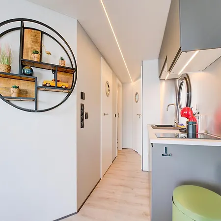 Beautiful Houseboat In Marina Of Volendam, Cleaning Included * Volendam