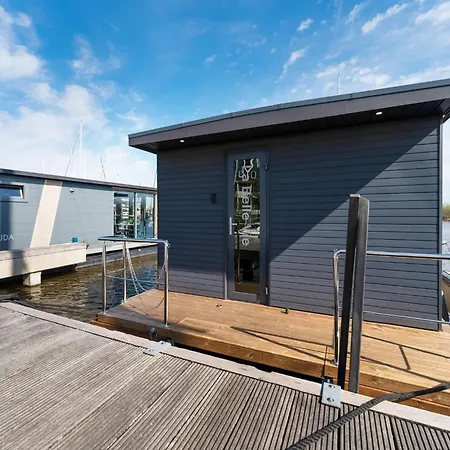 Bådhotel Beautiful Houseboat In Marina Of Volendam, Cleaning Included Volendam