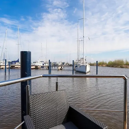Beautiful Houseboat In Marina Of Volendam, Cleaning Included Volendam