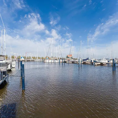 Beautiful Houseboat In Marina Of Volendam, Cleaning Included